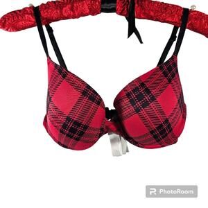 Victoria's Secret PINK Tee Shirt Underwire Bra Red and Black Plaid 32C
